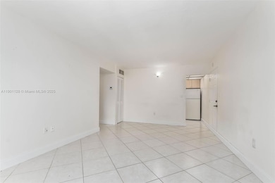 8605 SW 68th Ct unit 22, Miami, FL 33143 - photo 2