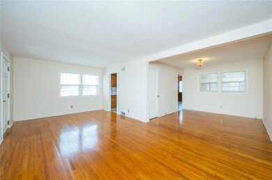 1524 61st St, Des Moines, IA 50311 - photo 4