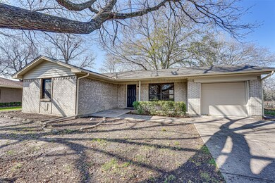 548 Lakeshore Dr, Ennis, TX 75119 - photo 4
