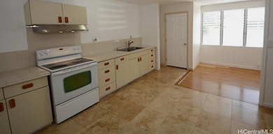 2456 Coyne St, Honolulu, HI 96826 - photo 6