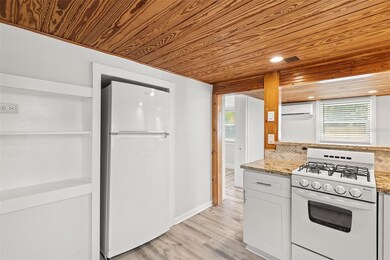 1027 17th St N unit C, Saint Petersburg, FL 33713 - photo 3