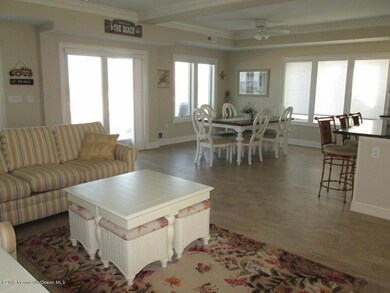 Living room 3