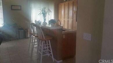 Kitchen with Breakfast Bar