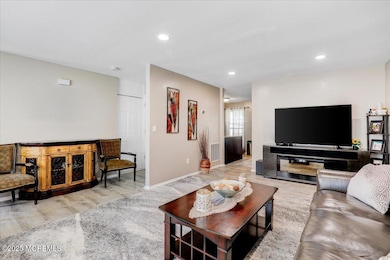 111 Joan Ct unit 111, Jackson, NJ 08527 - photo 3