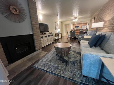 3112 living room from patio