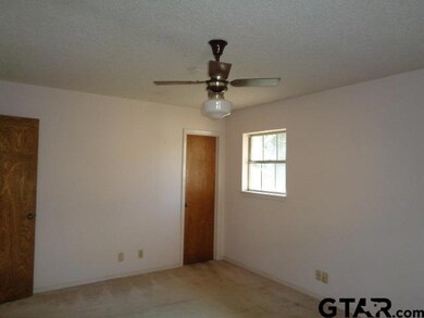 2523 2523 Mitchell Ave, Tyler, TX 75701 - photo 5