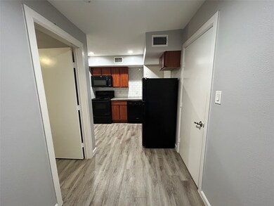 2807 Beauchamp St unit 6, Houston, TX 77009 - photo 2