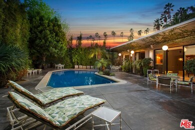 1025 Cove Way, Beverly Hills, CA 90210 - photo 2