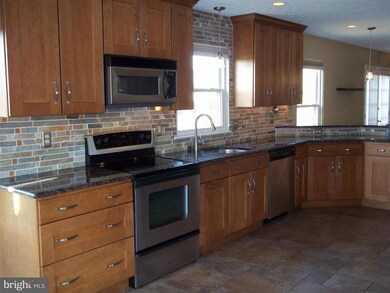 6673 Slacks Rd, Sykesville, MD 21784 - photo 2