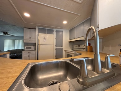 2027 Providence Ln, Bushnell, FL 33513 - photo 6