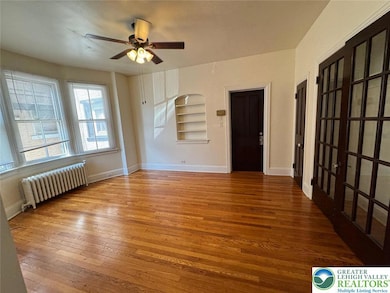 636 N New St unit 2, Bethlehem, PA 18018 - photo 3