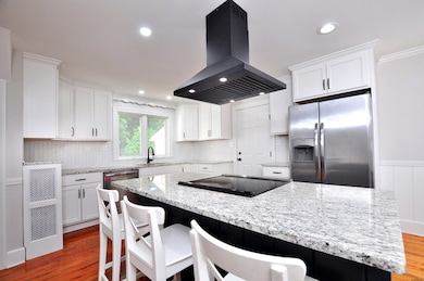 16 Spruce St, Westfield, MA 01085 - photo 2