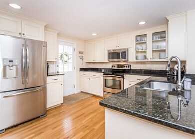 32 Arch St, Needham, MA 02492 - photo 5