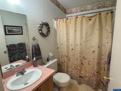 141 17th (#7) St S unit 7, Independence, OR 97351 - photo 6