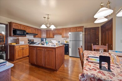 2350 Tanglewood Ct unit 4, Aurora, IL 60506 - photo 5