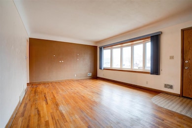 2712 14th Ave SE, Cedar Rapids, IA 52403 - photo 2