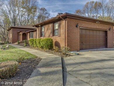 11610 Locust Glen Dr, Bowie, MD 20721 - photo 2