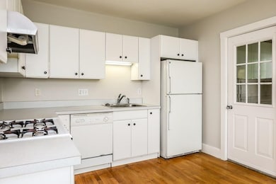 113 Elliot St unit 115, Newton Highlands, MA 02461 - photo 7