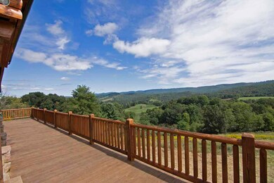 386 Hatfield Lane _0074