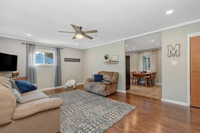 3-LivingRoom
