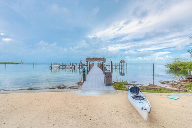 Dock at Executive Bay Club