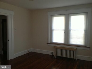 604 Walnut St unit 1B, Lansdale, PA 19446 - photo 4