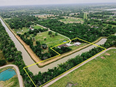 2044 Bunyard Rd, Alvin, TX 77511 - photo 5