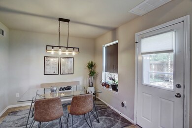 9414 Valley Tree Ln, Houston, TX 77089 - photo 7