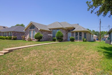 1109 Old Knoll Dr, Wylie, TX 75098 - photo 3
