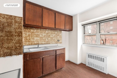 Turin House Apartments unit 4R, New York, NY 10024 - photo 3