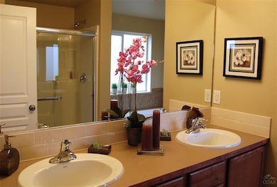 423 N Village Meadows Rd unit 18, Sisters, OR 97759 - photo 6