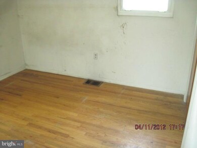 1104 Hill Rd, Hyattsville, MD 20785 - photo 5