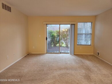 9 Hackamore Ct, Tinton Falls, NJ 07753 - photo 5