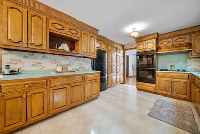 386 Forest St, Methuen, MA 01844 - photo 7