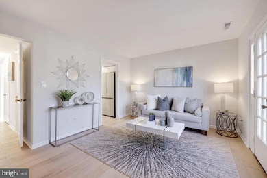 4940 Bradley Blvd, Chevy Chase, MD 20815 - photo 4