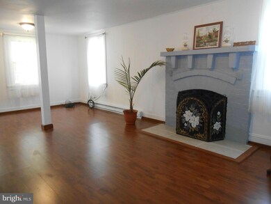 32 Columbia St, Harpers Ferry, WV 25425 - photo 4