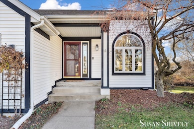 6903 Lake Bluff Dr NE, Comstock Park, MI 49321 - photo 3