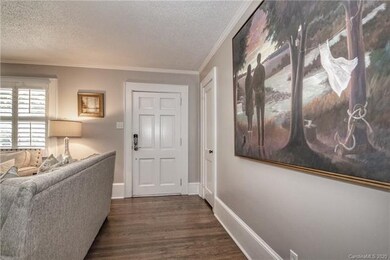 255 N Race St, Statesville, NC 28677 - photo 4