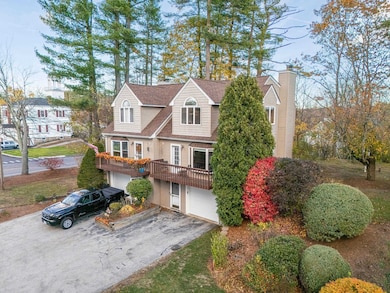 4 Newells Meadow Ln unit 2, Derry, NH 03038 - photo 2