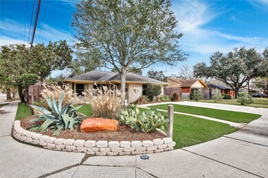 4826 Viking Dr, Houston, TX 77092 - photo 3