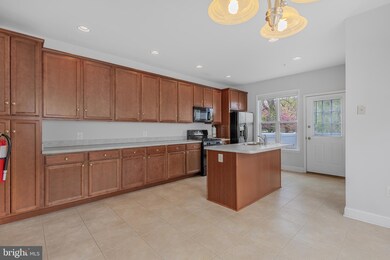 8 Mechanic St, Swedesboro, NJ 08085 - photo 3