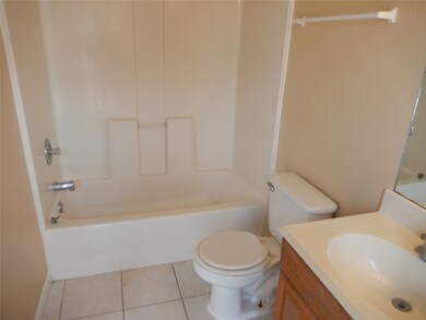 1159 Lovett St unit 4, Tomball, TX 77375 - photo 7