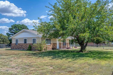 654 Old Airport Rd, Denison, TX 75021 - photo 6