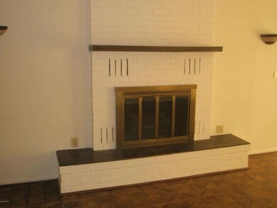 17611 N Hitching Post Dr, Sun City, AZ 85373 - photo 7