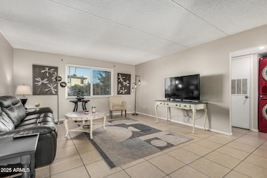 4201 E Camelback Rd unit 15, Phoenix, AZ 85018 - photo 6