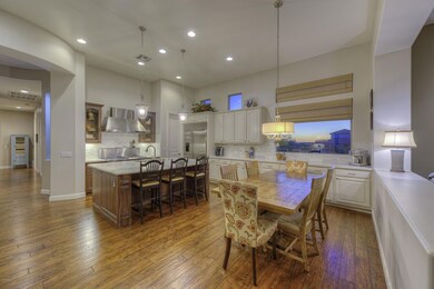 8718007_Casual Dining and Kitchen