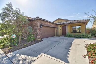 Front_of_Home_1