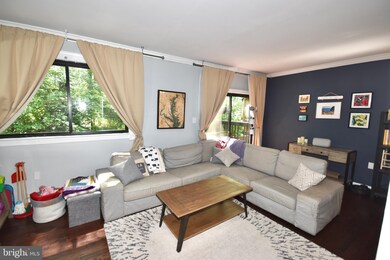 2343 Emerald Heights Ct, Reston, VA 20191 - photo 7