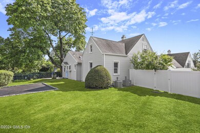 46-web-or-mls-154-henry-st