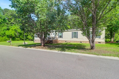 320 E Poplar